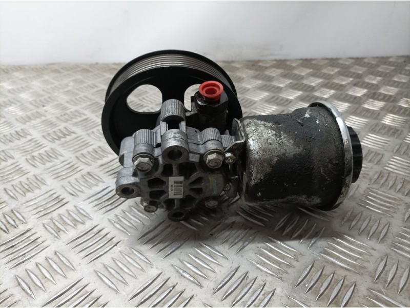 Recambio de bomba direccion para toyota avensis berlina (t25) 2.0 d4-d executive sedán (4-ptas) referencia OEM IAM SB1BD56L70E08