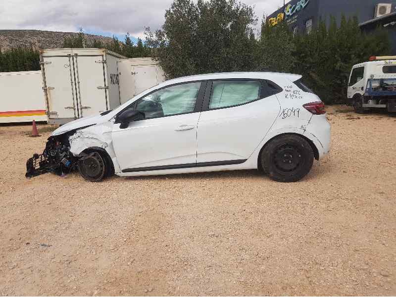 renault clio v del año 2021