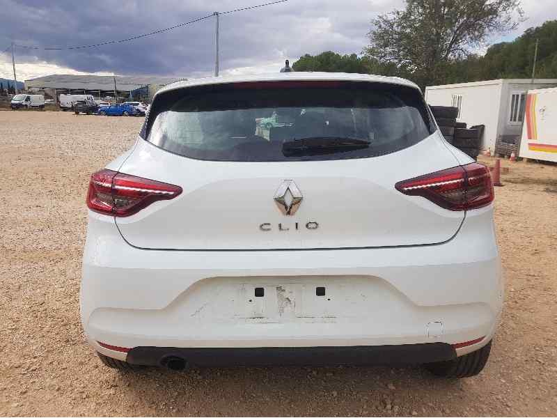 renault clio v del año 2021