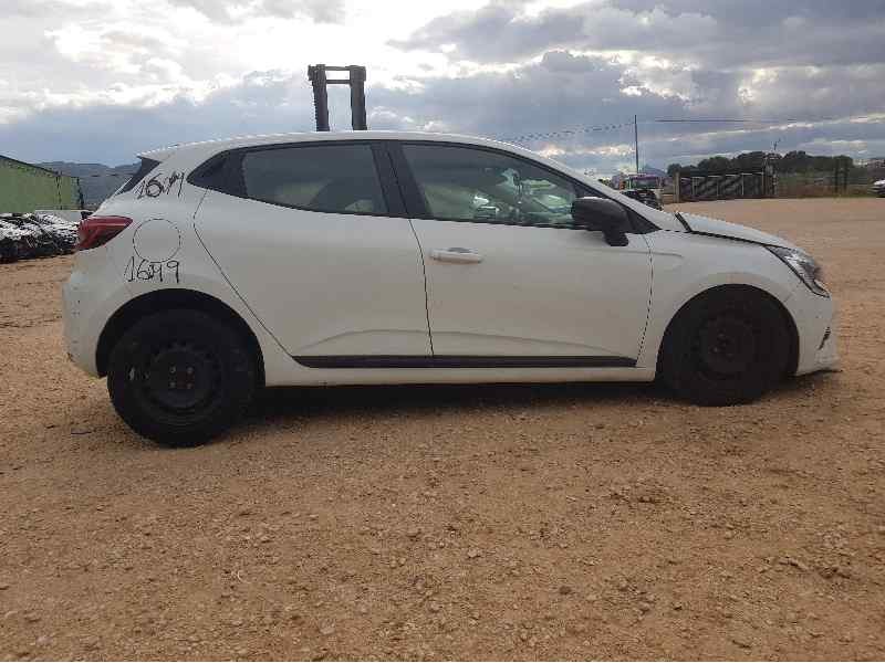 renault clio v del año 2021