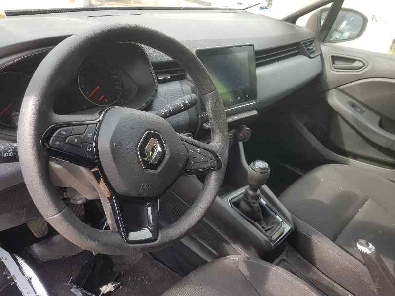 renault clio v del año 2021