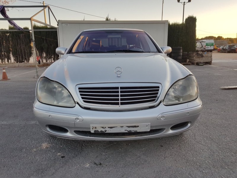 mercedes-benz clase s (w220) berlina del año 2002