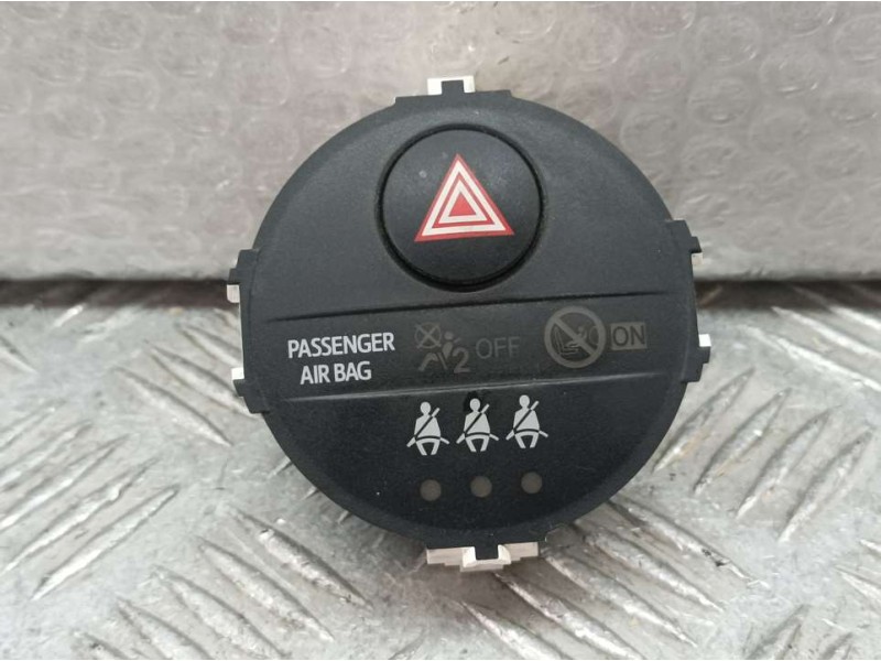 Recambio de warning para toyota yaris hsd active referencia OEM IAM 839500D100  