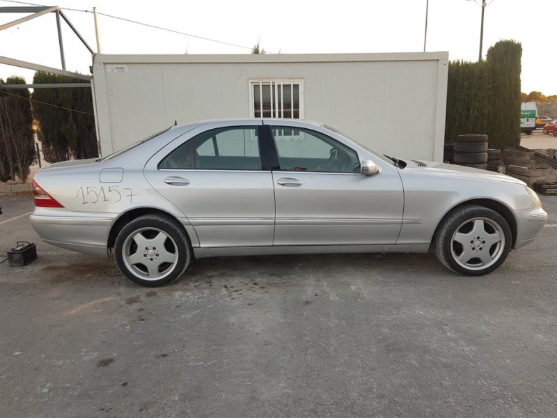 mercedes-benz clase s (w220) berlina del año 2002
