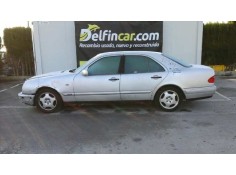 MERCEDES-BENZ CLASE E (W210) BERLINA