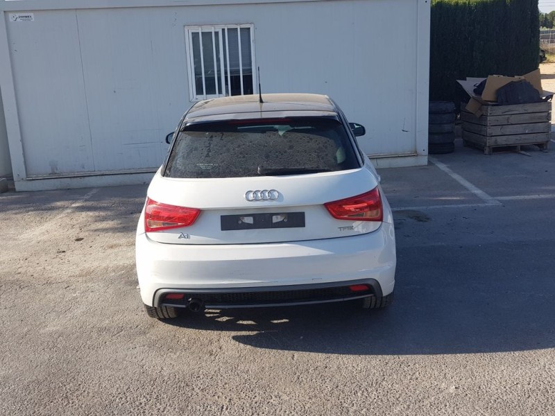 audi a1 sportback (8xa) del año 2014