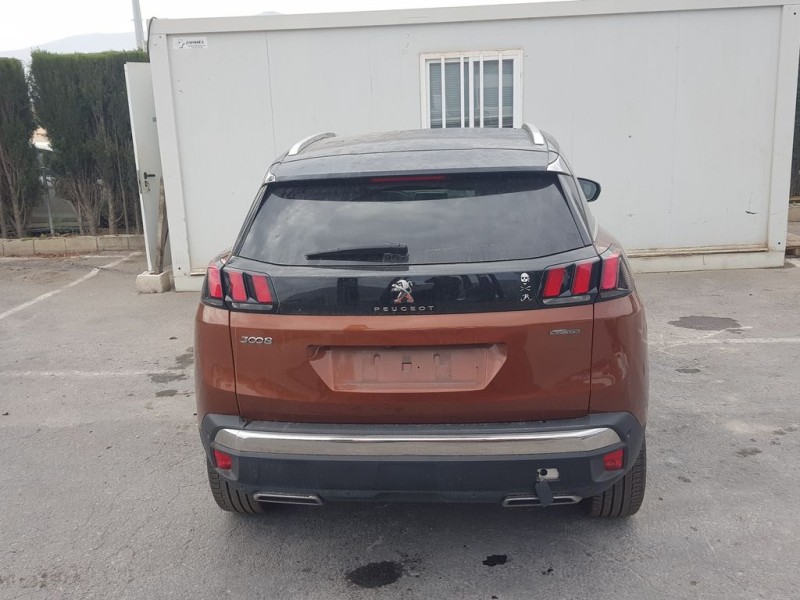 peugeot 3008 del año 2018