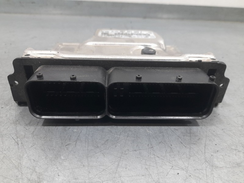 Recambio de centralita motor uce para skoda fabia iv (pj3) 1.0 tsi referencia OEM IAM 05C907309F 0261S107K0 BOSCH