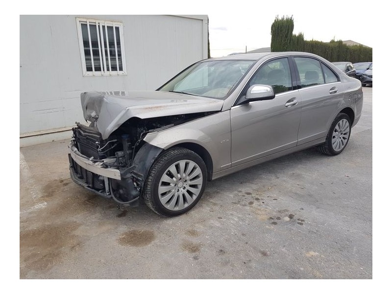 mercedes-benz clase c (w204) berlina del año 2008