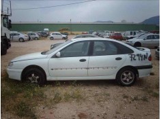 RENAULT LAGUNA (B56)