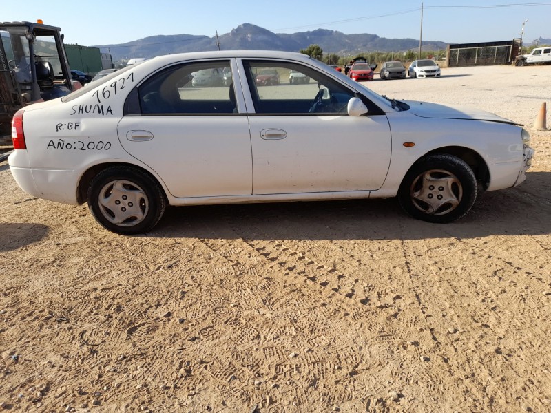 kia shuma i (fb) del año 2000