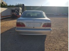 MERCEDES-BENZ CLASE E (W210) BERLINA DIESEL