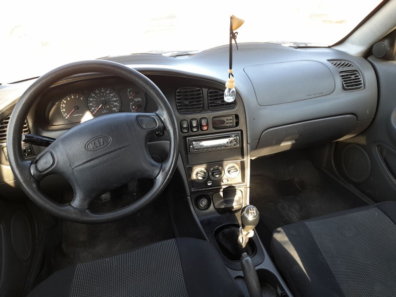 kia shuma i (fb) del año 2000