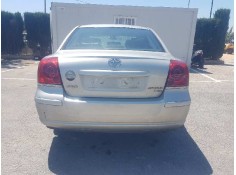 TOYOTA AVENSIS BERLINA (T25)