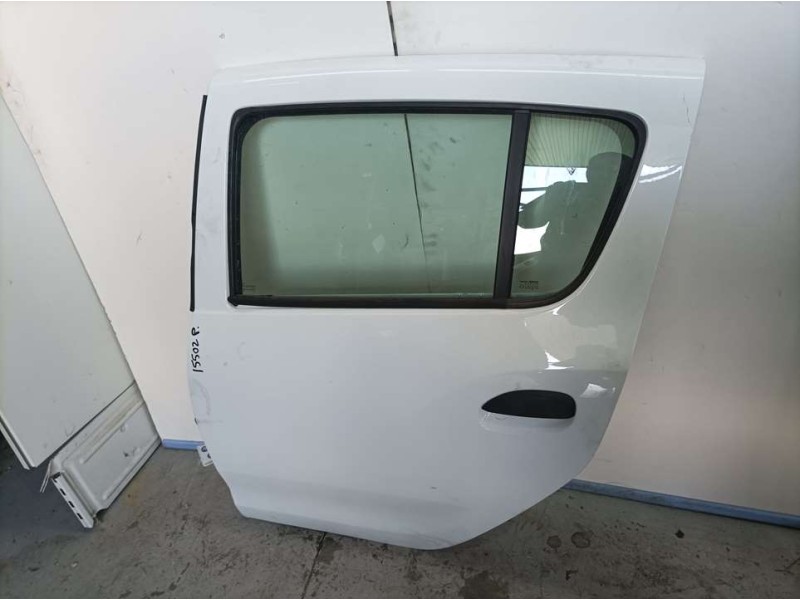 Recambio de puerta trasera izquierda para dacia sandero stepway referencia OEM IAM 821017625R  TOCADA