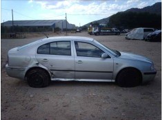 SKODA OCTAVIA BERLINA (1U2)