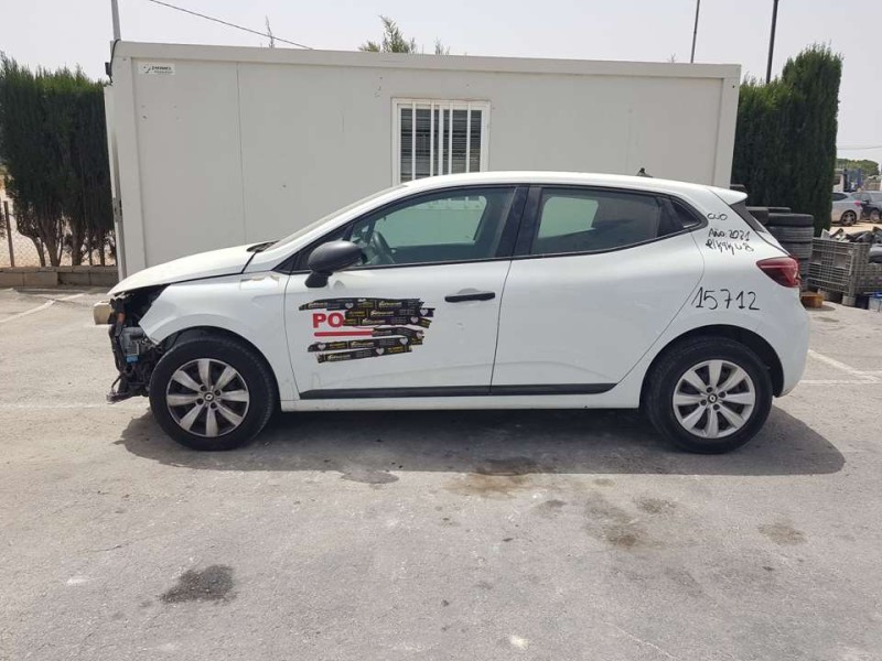 renault clio v del año 2021