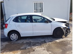 VOLKSWAGEN POLO (6C1)