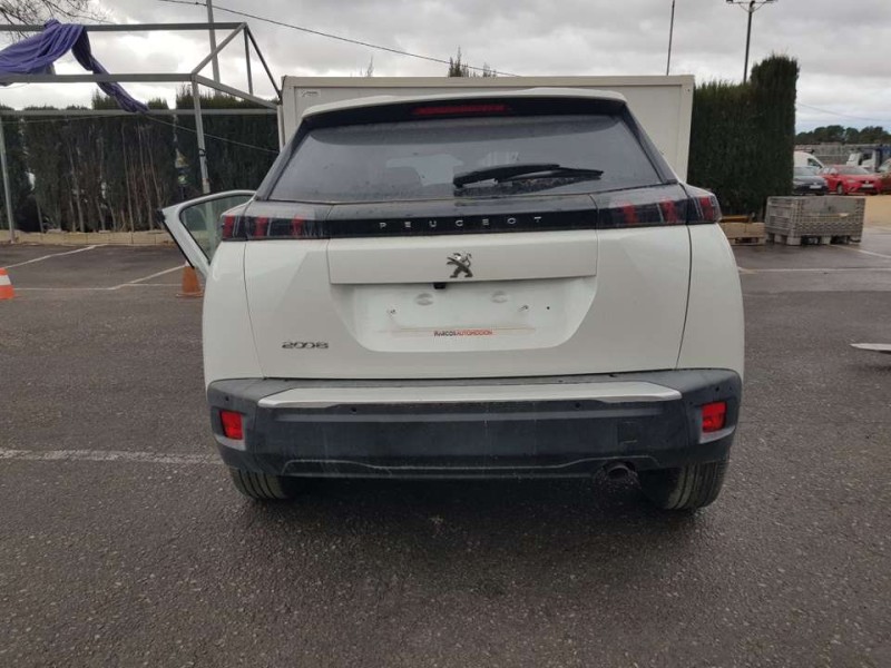 peugeot 2008 (p1) del año 2021