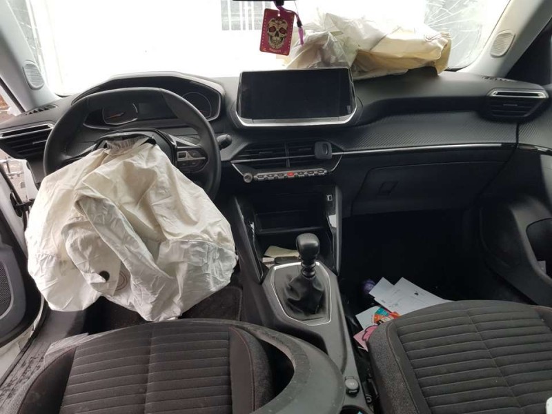 peugeot 2008 (p1) del año 2021