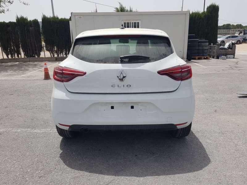 renault clio v del año 2021