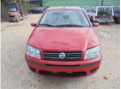 FIAT PUNTO BERLINA (188)