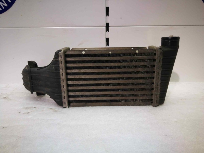 Recambio de intercooler para opel zafira a elegance referencia OEM IAM 57965 24406701 BEHR
