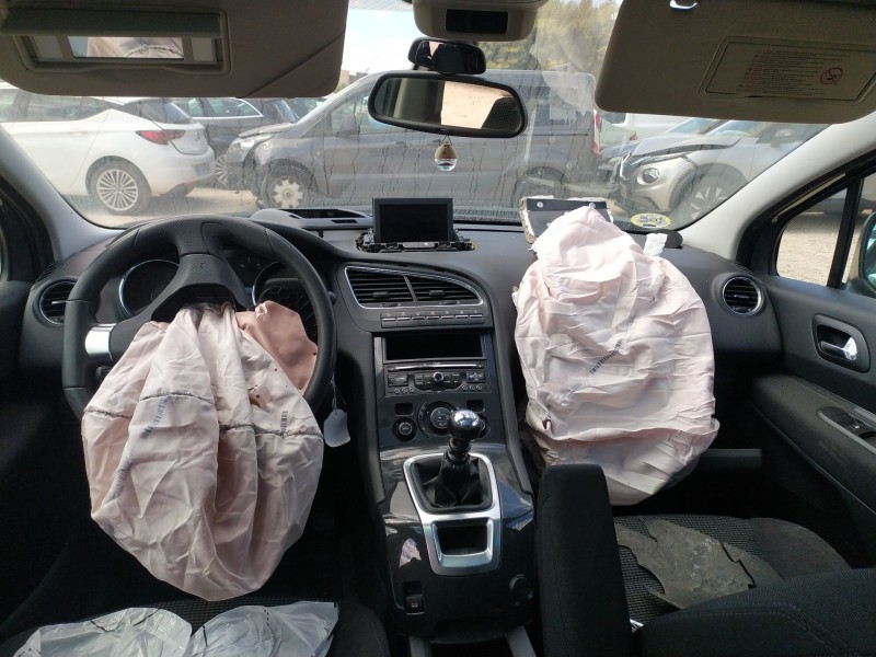 peugeot 5008 (0u_, 0e_) del año 2011