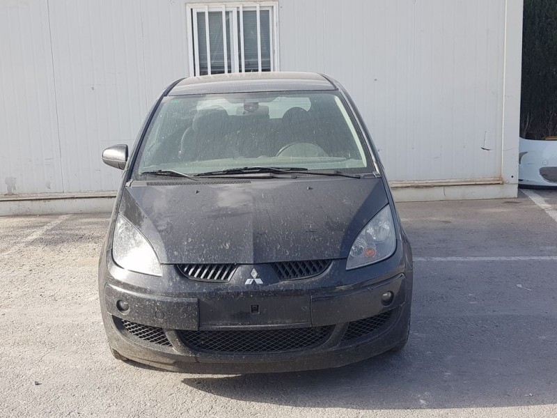 mitsubishi colt berlina 3 (z30) del año 2007