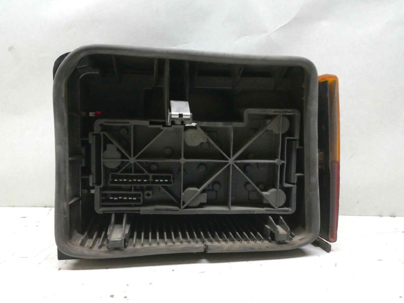 Recambio de piloto trasero derecho para citroën bx berlina referencia OEM IAM   