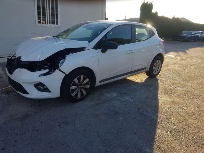 renault clio v del año 2021