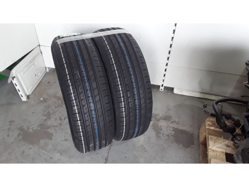 Recambio de neumatico pareja para neumaticos nuevos - referencia OEM IAM 205651594H LANVIGATOR 205/65/15/94H