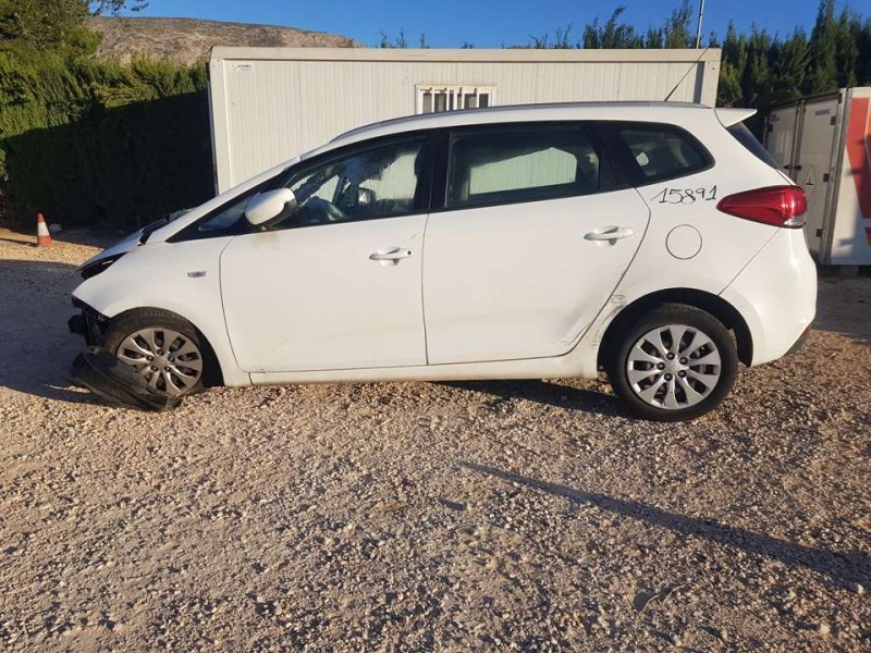 kia carens ( ) del año 2014