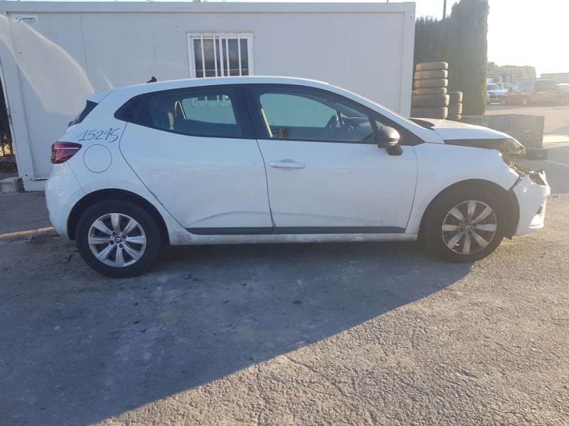 renault clio v del año 2021