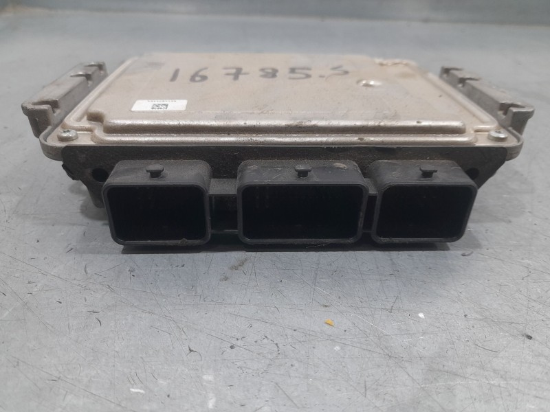 Recambio de centralita motor uce para citroën c3 picasso (sh_) 1.6 hdi referencia OEM IAM 9664843780 0281013872 BOSCH