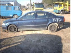 VOLKSWAGEN PASSAT BERLINA (3B2)