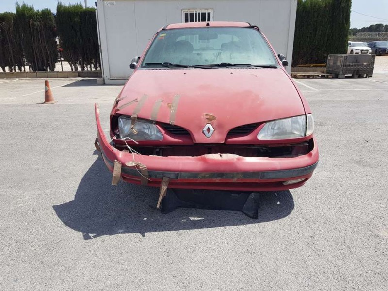 renault megane i berlina hatchback (ba0) del año 1996