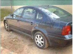 VOLKSWAGEN PASSAT BERLINA (3B2)