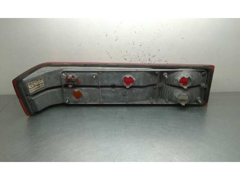 Recambio de piloto trasero derecho para ford granada berl./turnier l berlina referencia OEM IAM 22068001  