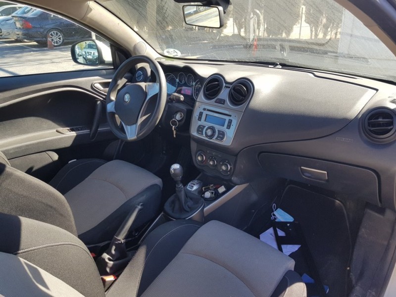 alfa romeo mito (145) del año 2009