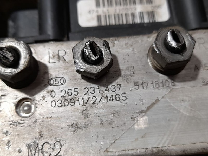 Recambio de abs para fiat stilo (192) 1.6 16v referencia OEM IAM 0265231437 51718108 