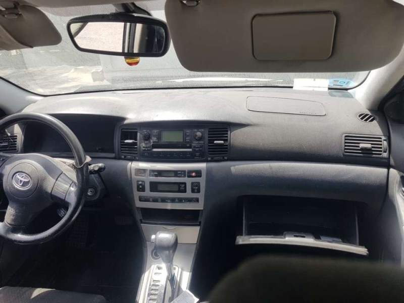 toyota corolla (e12) del año 2006