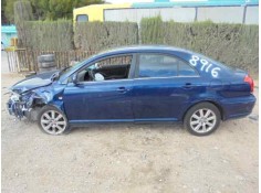 TOYOTA AVENSIS BERLINA (T25)