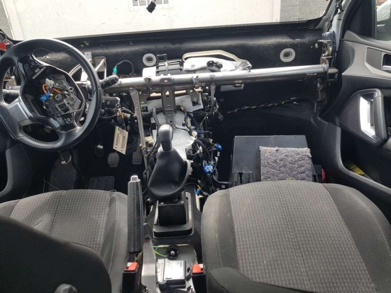 peugeot 308 del año 2017