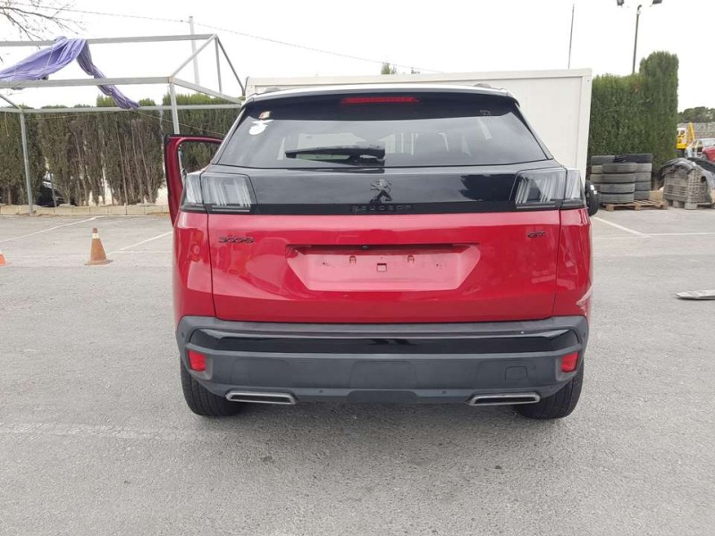 peugeot 3008 del año 2021