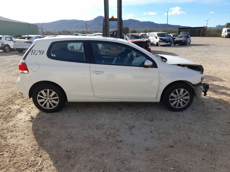 volkswagen golf vi (5k1) del año 2010