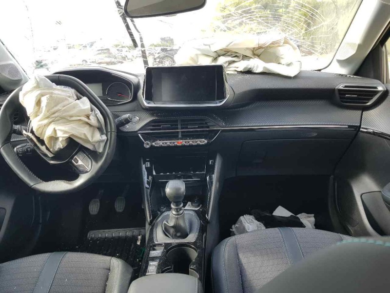 peugeot 208 (p2) del año 2021