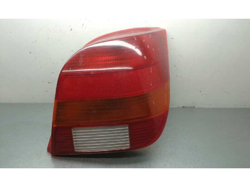 Recambio de piloto trasero derecho para ford fiesta berl./courier surf referencia OEM IAM   