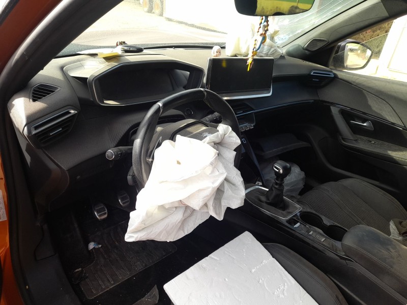 peugeot 2008 ii (ud_, us_, uy_, uj_, ur_, uc_) del año 2021