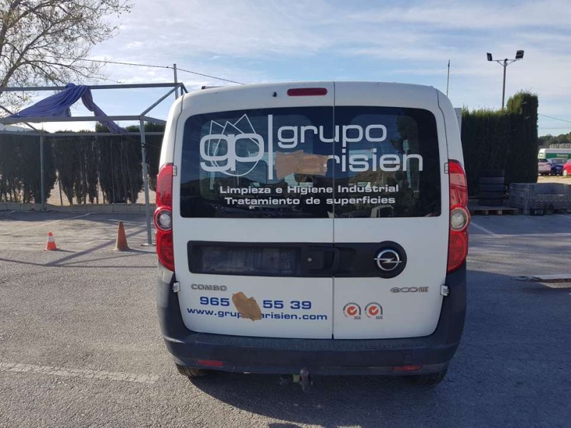 opel combo d del año 2013